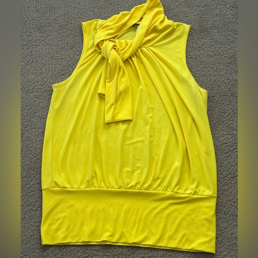 American City West. size X-large yellow sleeveless blouse